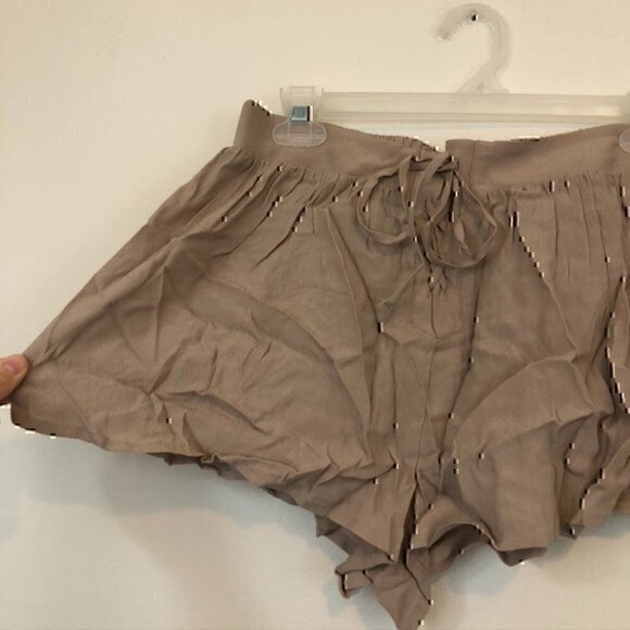 FOREVER 21 Lace Up Woven Short Solid Taupe Brown High Waisted Rise JUNIORS Small - Picture 5 of 10